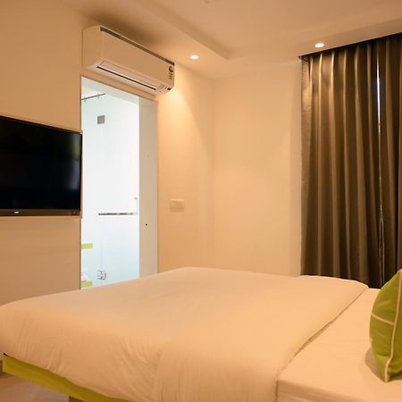 Hotel Le Roi Express Karol Bagh Delhi  Esterno foto