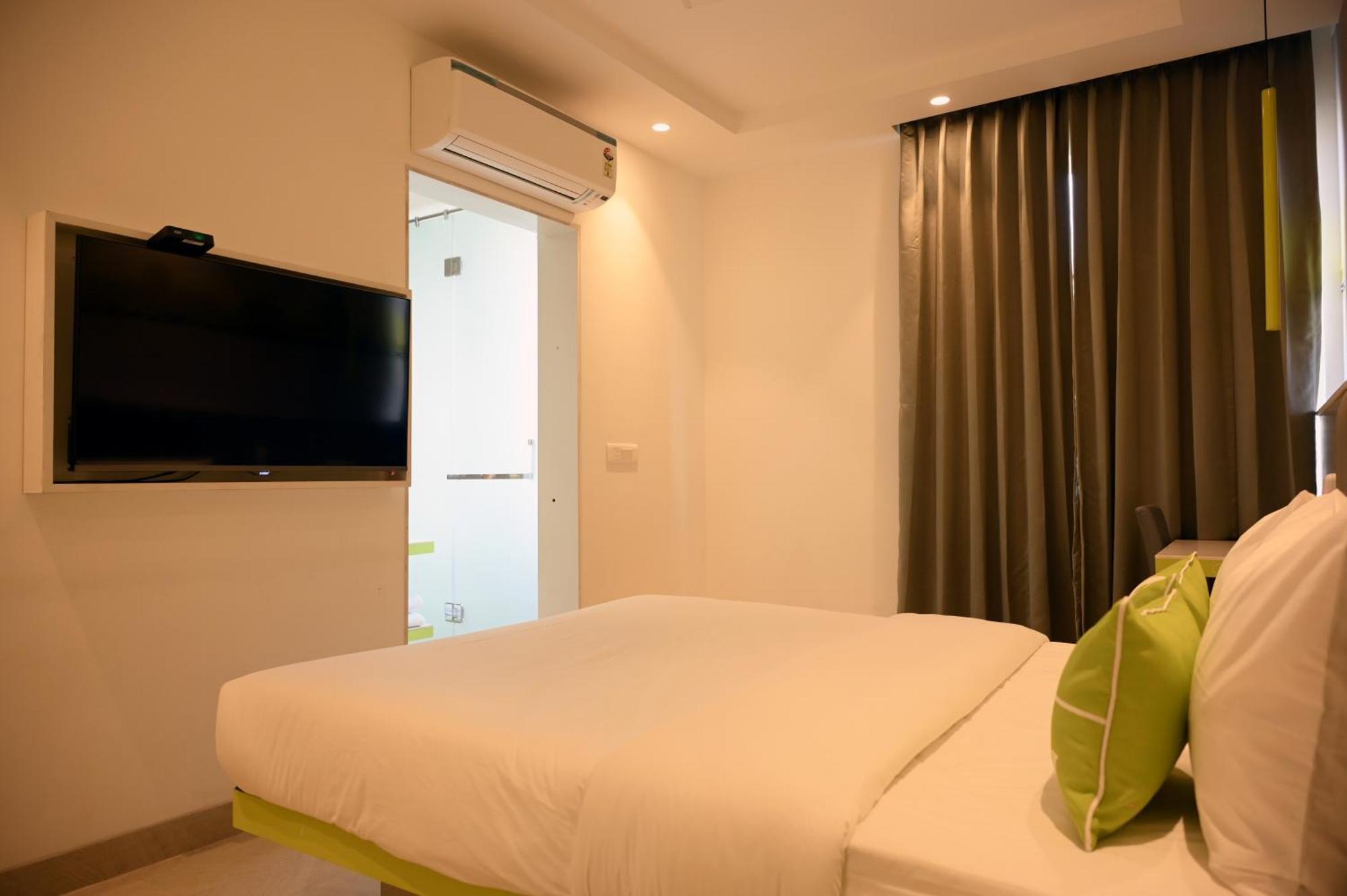 Hotel Le Roi Express Karol Bagh Delhi  Esterno foto