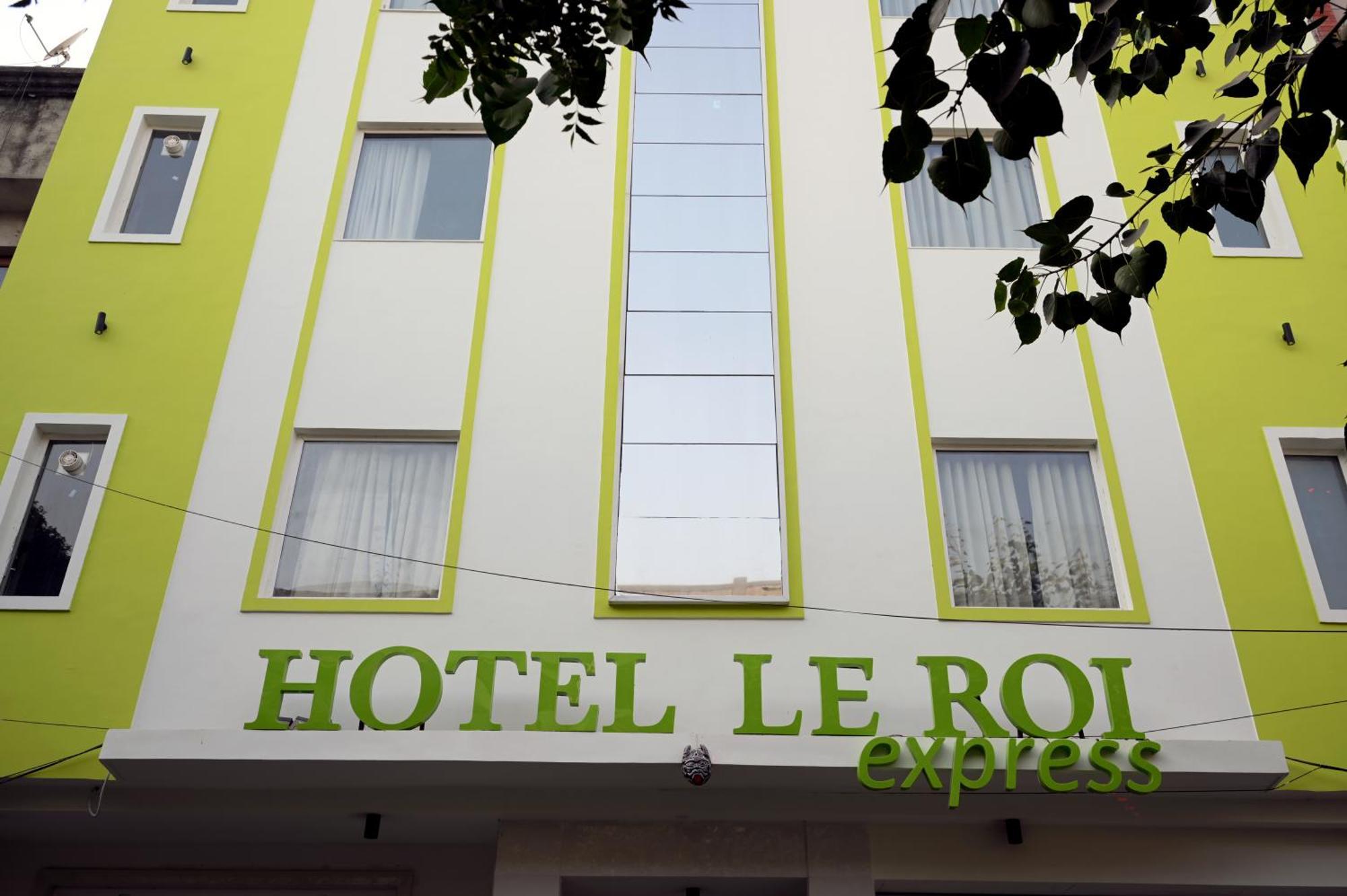 Hotel Le Roi Express Karol Bagh Delhi  Esterno foto