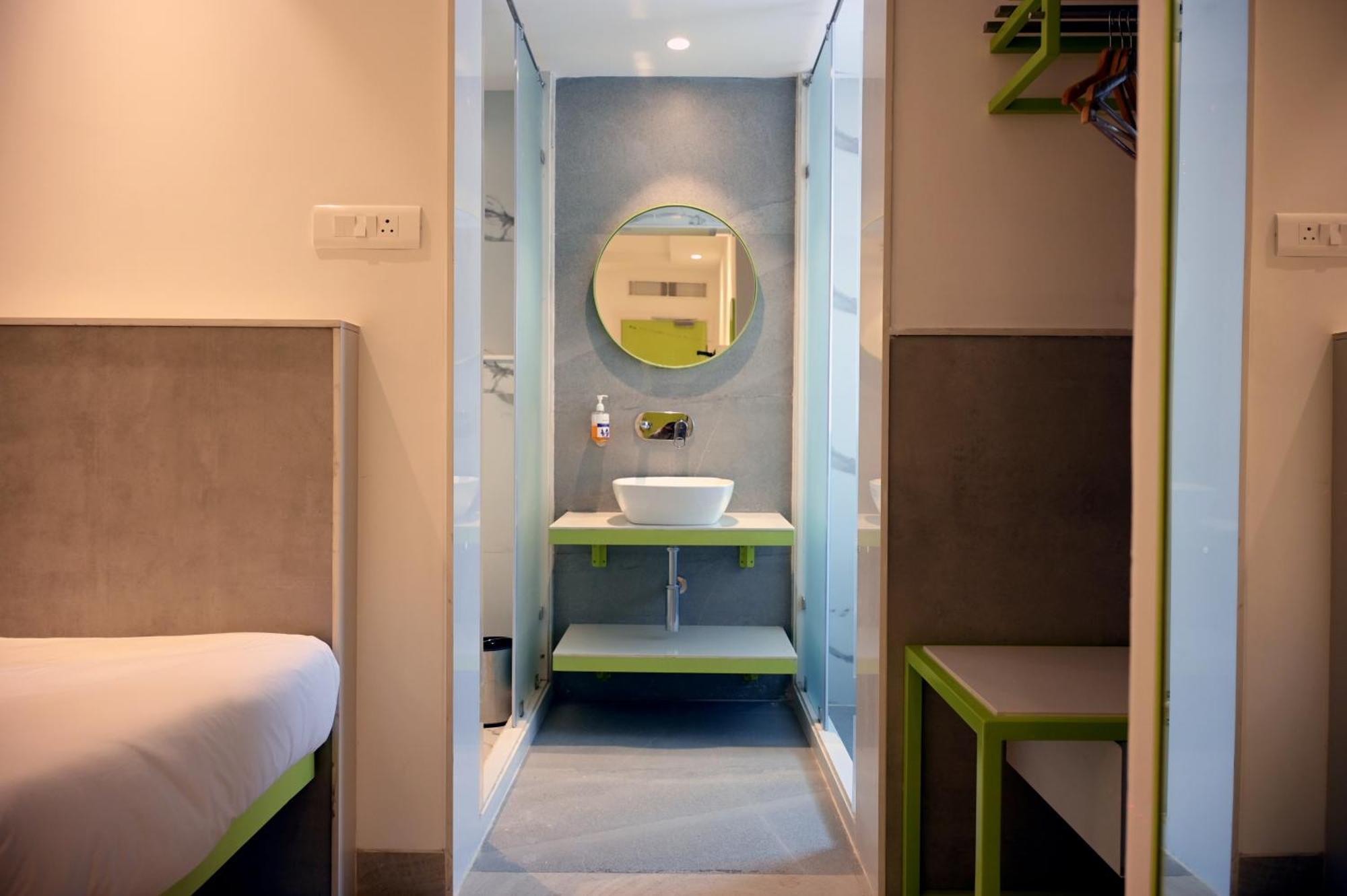 Hotel Le Roi Express Karol Bagh Delhi  Esterno foto